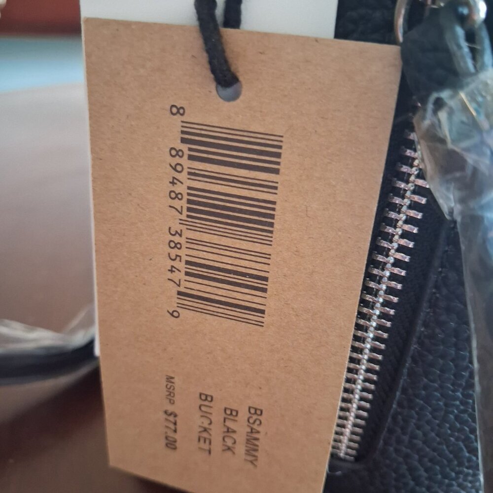 Black Leather Steve Madden Purse with Silver Trim - Picture 8 of 9